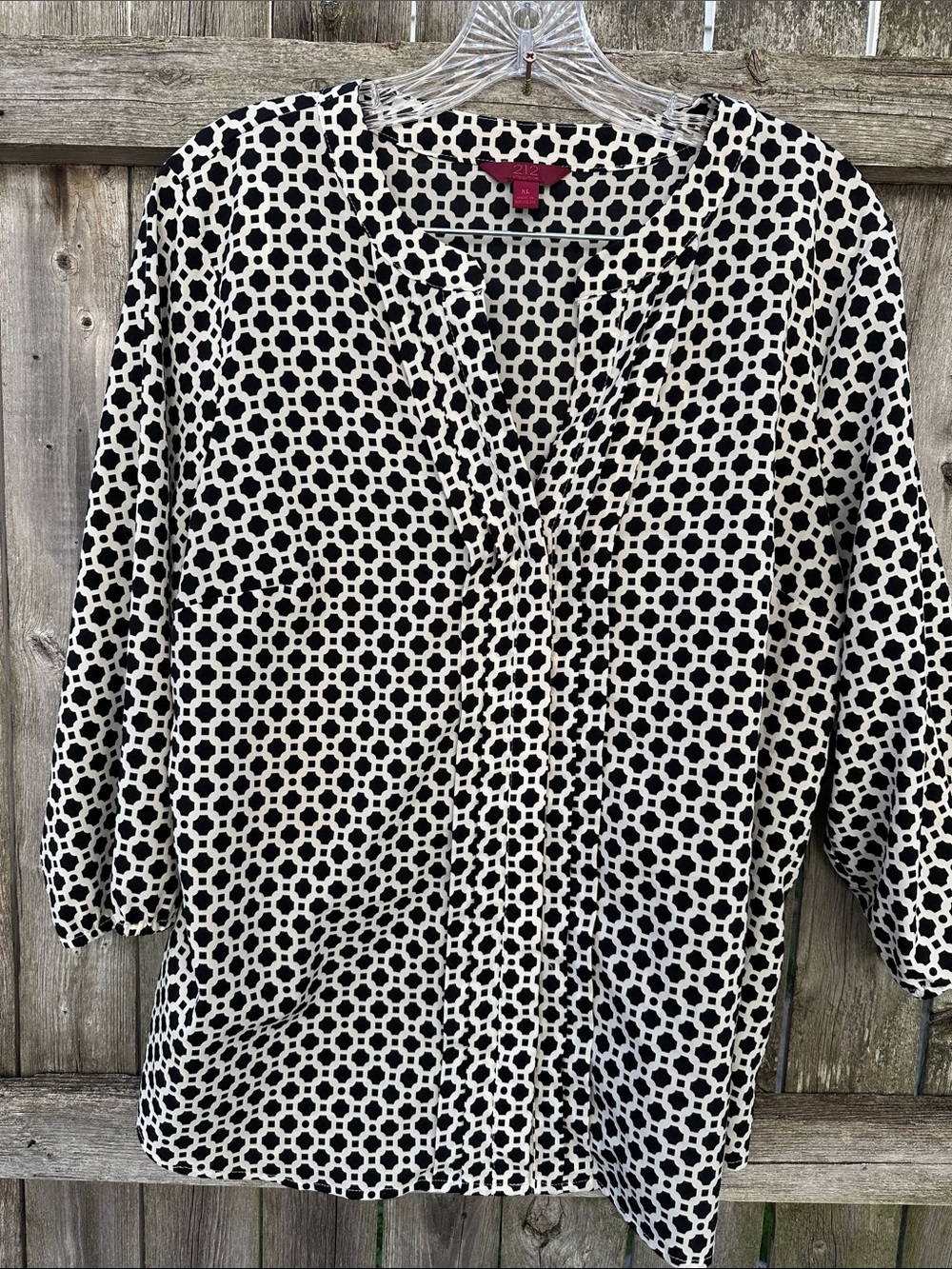 Black & White Geometric V-Neck Women's Blouse